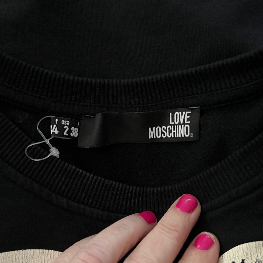 Love Moschino Black Crew Sweatshirt with Cream Distressed Heart - Picture 6 of 6